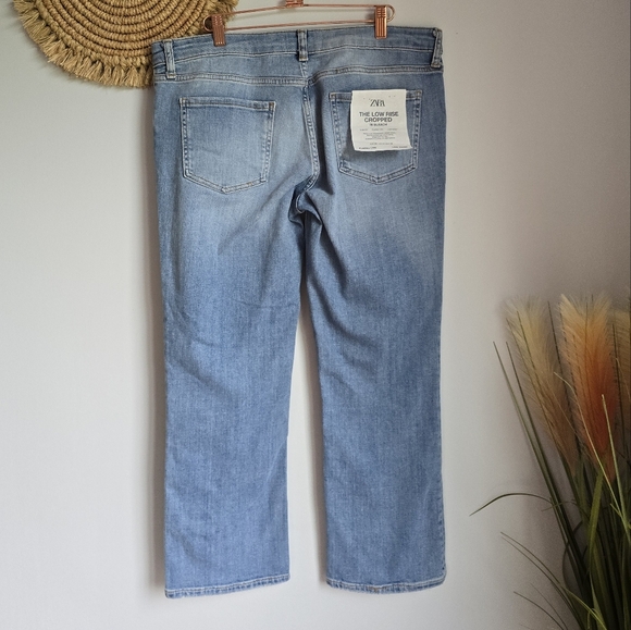 ZARA, New, The Low Rise Cropped Kick Flare Leg Jeans in Bleach, Size 12 - Picture 6 of 10